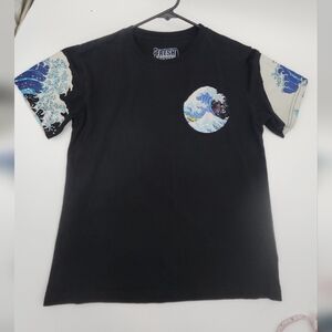 Refresh Black Graphic Tee with Wave Design